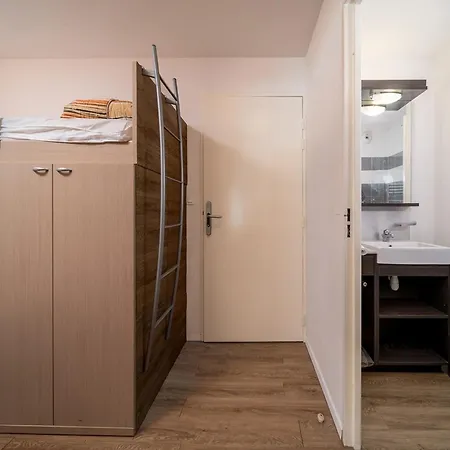 Cozy In Apartment Allos